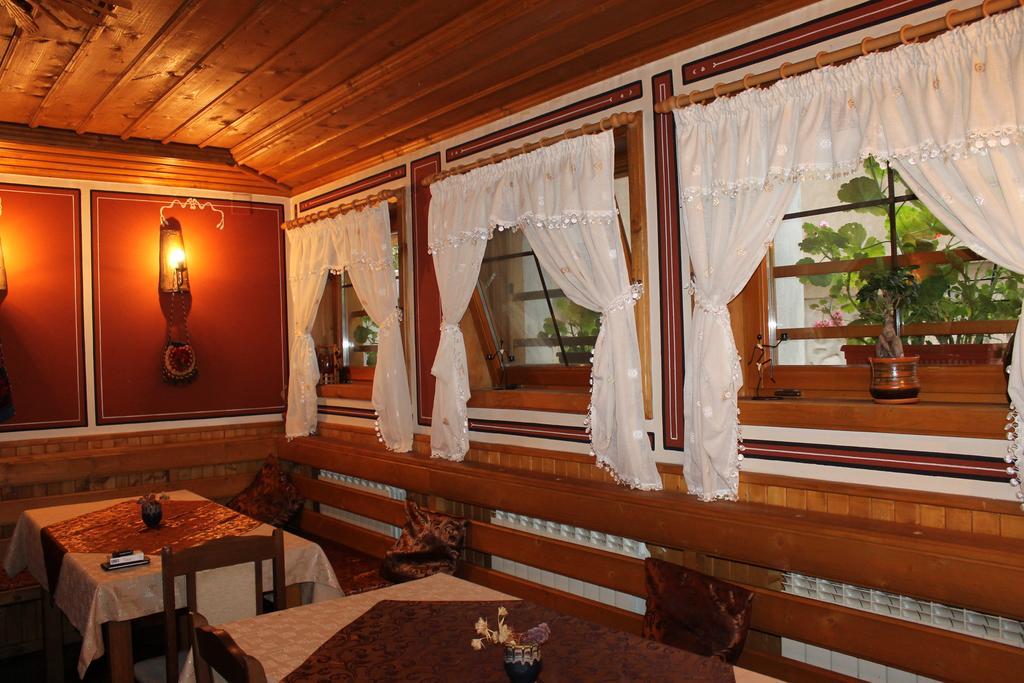 Guest House Maria โคปริฟชทิทซา ภายนอก รูปภาพ